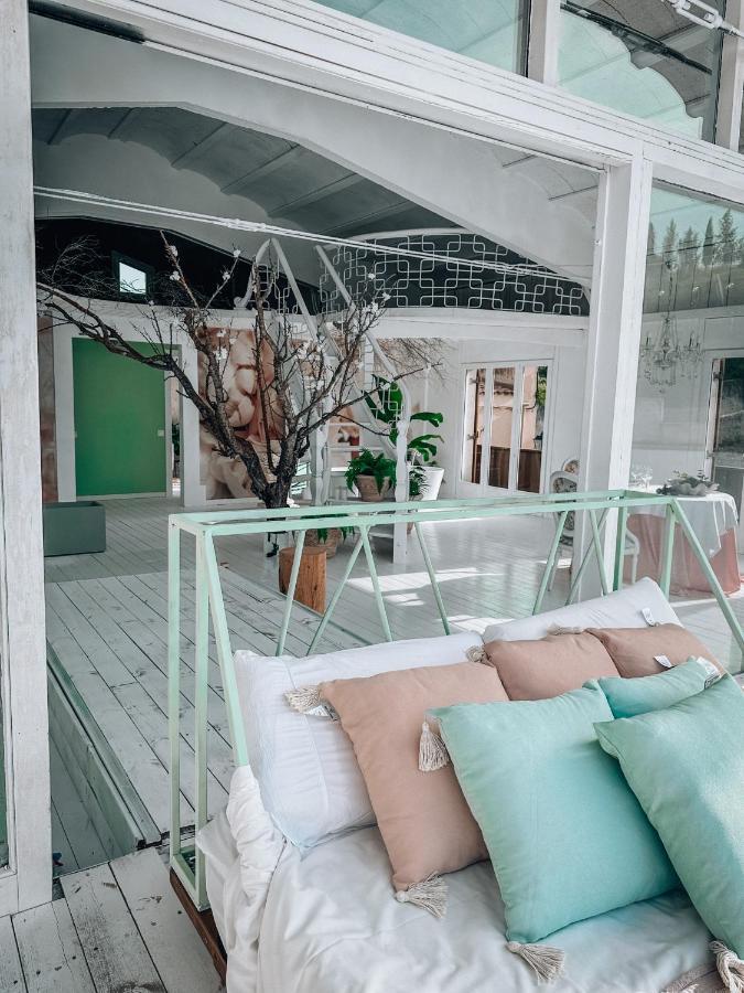 Suite Con Jacuzzi Canyelles  Exterior photo